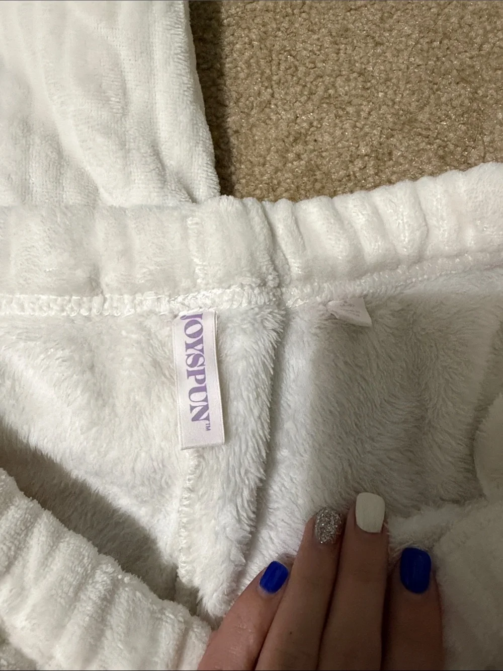 Cozy Cream Cable-Knit Women’s Pajama Set with Hood